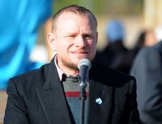 Foto de la galería: Autoridades de la EBY participaron de la celebración del 25 de Mayo con vecinos del barrio Fátima