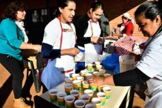 Foto de la galería: Autoridades de la EBY participaron de la celebración del 25 de Mayo con vecinos del barrio Fátima