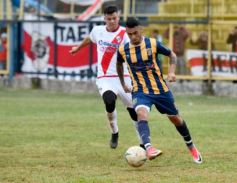 Foto de la galería: Mitre vapuleó a Guaraní por la Liga Posadeña