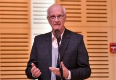 Foto de la galería: En la Legislatura entregaron los premios Andresito a la Literatura misionera