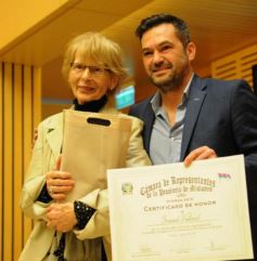 Foto de la galería: En la Legislatura entregaron los premios Andresito a la Literatura misionera