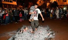Foto de la galería: Fiesta de San Juan en el tradicional barrio de Villa Blosset