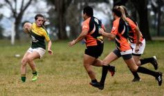 Foto de la galería: Rugby Femenino: empezó en la cancha de Centro el Torneo Oficial de la URuMi