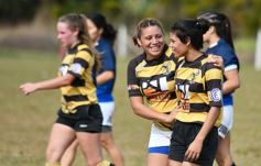 Foto de la galería: Rugby Femenino: empezó en la cancha de Centro el Torneo Oficial de la URuMi