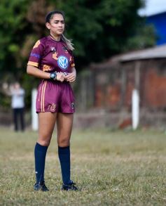 Foto de la galería: Rugby Femenino: empezó en la cancha de Centro el Torneo Oficial de la URuMi