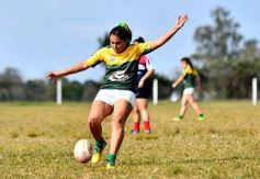 Foto de la galería: Rugby Femenino: empezó en la cancha de Centro el Torneo Oficial de la URuMi