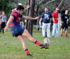 Foto de la galería: Centro lo perdió sobre el final con Regatas