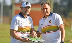 Foto de la galería: Sandro Bárbaro empezó su gestión como DT en Crucero del Norte