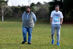 Foto de la galería: Sandro Bárbaro empezó su gestión como DT en Crucero del Norte