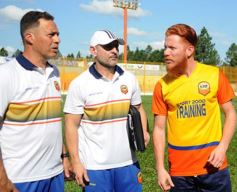 Foto de la galería: Sandro Bárbaro empezó su gestión como DT en Crucero del Norte