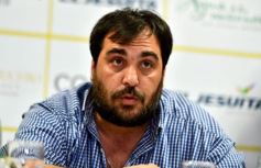 Foto de la galería: Sandro Bárbaro empezó su gestión como DT en Crucero del Norte