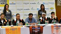 Foto de la galería: Sandro Bárbaro empezó su gestión como DT en Crucero del Norte