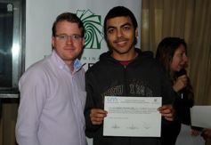 Foto de la galería: La EBY entrega certificados a egresados de informática  del programa “Conectando Futuro”