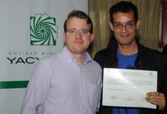 Foto de la galería: La EBY entrega certificados a egresados de informática  del programa “Conectando Futuro”