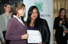 Foto de la galería: La EBY entrega certificados a egresados de informática  del programa “Conectando Futuro”