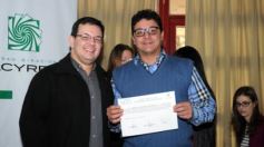 Foto de la galería: La EBY entrega certificados a egresados de informática  del programa “Conectando Futuro”