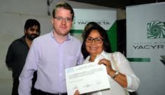 Foto de la galería: La EBY entrega certificados a egresados de informática  del programa “Conectando Futuro”