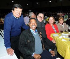 Foto de la galería: La Peña de la Librería 6 de Junio inundó de folklore al Club Alemán