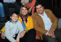 Foto de la galería: La Peña de la Librería 6 de Junio inundó de folklore al Club Alemán