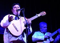 Foto de la galería: La Peña de la Librería 6 de Junio inundó de folklore al Club Alemán