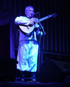 Foto de la galería: La Peña de la Librería 6 de Junio inundó de folklore al Club Alemán