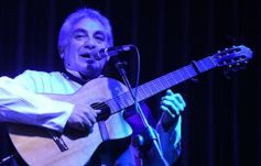 Foto de la galería: La Peña de la Librería 6 de Junio inundó de folklore al Club Alemán