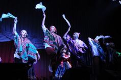Foto de la galería: La Peña de la Librería 6 de Junio inundó de folklore al Club Alemán