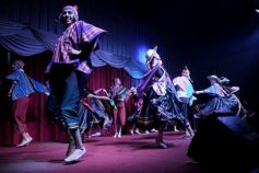 Foto de la galería: La Peña de la Librería 6 de Junio inundó de folklore al Club Alemán