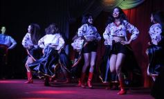 Foto de la galería: La Peña de la Librería 6 de Junio inundó de folklore al Club Alemán