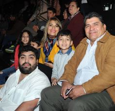 Foto de la galería: La Peña de la Librería 6 de Junio inundó de folklore al Club Alemán