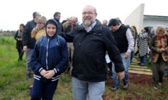 Foto de la galería: Aniversario de Emsa: jubilados de la empresa y estudiantes plantaron árboles en el Jardín Botánico