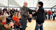 Foto de la galería: Aniversario de Emsa: jubilados de la empresa y estudiantes plantaron árboles en el Jardín Botánico