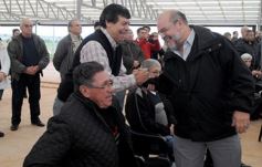 Foto de la galería: Aniversario de Emsa: jubilados de la empresa y estudiantes plantaron árboles en el Jardín Botánico