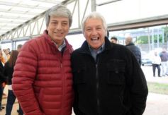 Foto de la galería: Aniversario de Emsa: jubilados de la empresa y estudiantes plantaron árboles en el Jardín Botánico