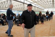 Foto de la galería: Aniversario de Emsa: jubilados de la empresa y estudiantes plantaron árboles en el Jardín Botánico