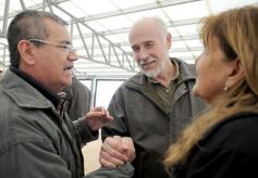 Foto de la galería: Aniversario de Emsa: jubilados de la empresa y estudiantes plantaron árboles en el Jardín Botánico