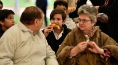 Foto de la galería: Aniversario de Emsa: jubilados de la empresa y estudiantes plantaron árboles en el Jardín Botánico