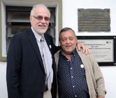 Foto de la galería: Aniversario de Emsa: ofrenda floral en el cementerio y placa en La Tablada