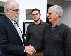 Foto de la galería: Aniversario de Emsa: ofrenda floral en el cementerio y placa en La Tablada