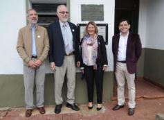 Foto de la galería: Aniversario de Emsa: ofrenda floral en el cementerio y placa en La Tablada