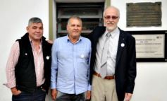 Foto de la galería: Aniversario de Emsa: ofrenda floral en el cementerio y placa en La Tablada