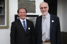Foto de la galería: Aniversario de Emsa: ofrenda floral en el cementerio y placa en La Tablada