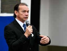 Foto de la galería: Aniversario de Emsa: ofrenda floral en el cementerio y placa en La Tablada