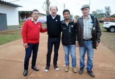 Foto de la galería: Aniversario de Emsa: ofrenda floral en el cementerio y placa en La Tablada