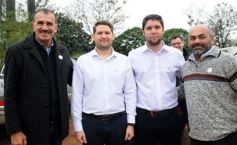 Foto de la galería: Aniversario de Emsa: ofrenda floral en el cementerio y placa en La Tablada