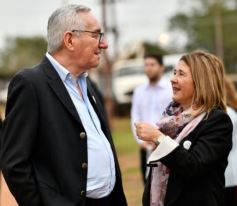 Foto de la galería: Aniversario de Emsa: ofrenda floral en el cementerio y placa en La Tablada