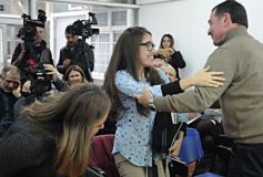 Foto de la galería: Aniversario de Emsa: ofrenda floral en el cementerio y placa en La Tablada