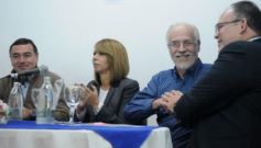 Foto de la galería: Aniversario de Emsa: ofrenda floral en el cementerio y placa en La Tablada