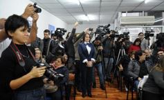 Foto de la galería: Aniversario de Emsa: ofrenda floral en el cementerio y placa en La Tablada