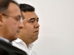 Foto de la galería: Aniversario de Emsa: ofrenda floral en el cementerio y placa en La Tablada